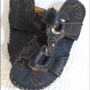 LASSEN TRULA Adjustable Sandal  SZ 9.5M